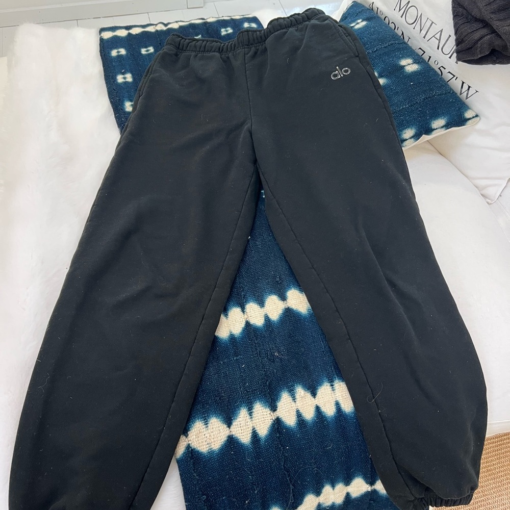 ALO  Black Sweatpants